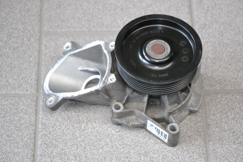 BMW E87 E90 E91 E92 E93 E60 E61 E63 E64 X3  Wasserpumpe Kühlmittelpumpe 7805810