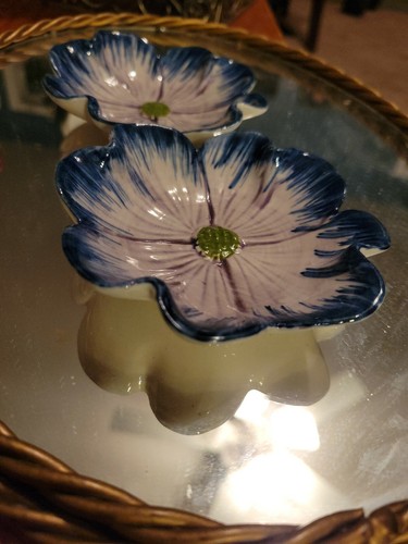 Tozai Homes Set of 2 Flowers Blue Daisy Dipping Plates 3" - Picture 5 of 7
