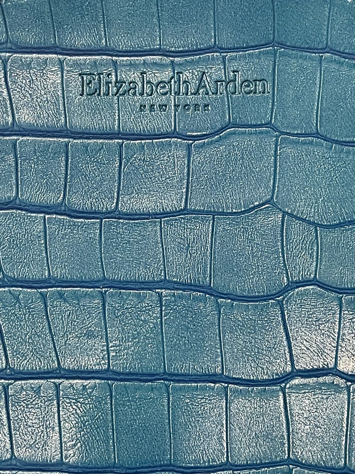 ELIZABETH ARDEN NEW YORK BLUE COSMETIC TRAVEL BAG CROCODILE PRINT FAUX LEATHER - Image 3 of 4