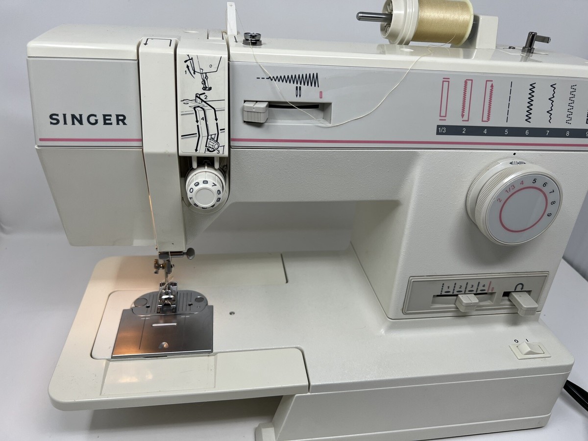 Singer Model 9005 8-Pattern Domestic Sewing Machine w/ Pedal Singer Model 9005 8-Pattern Domestic Sewing Machine w/ Pedal