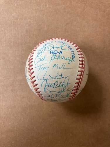 1996 Minnesota Twins Team Signed AL Baseball(34 Signatures) Paul Molitor etc - Picture 5 of 6