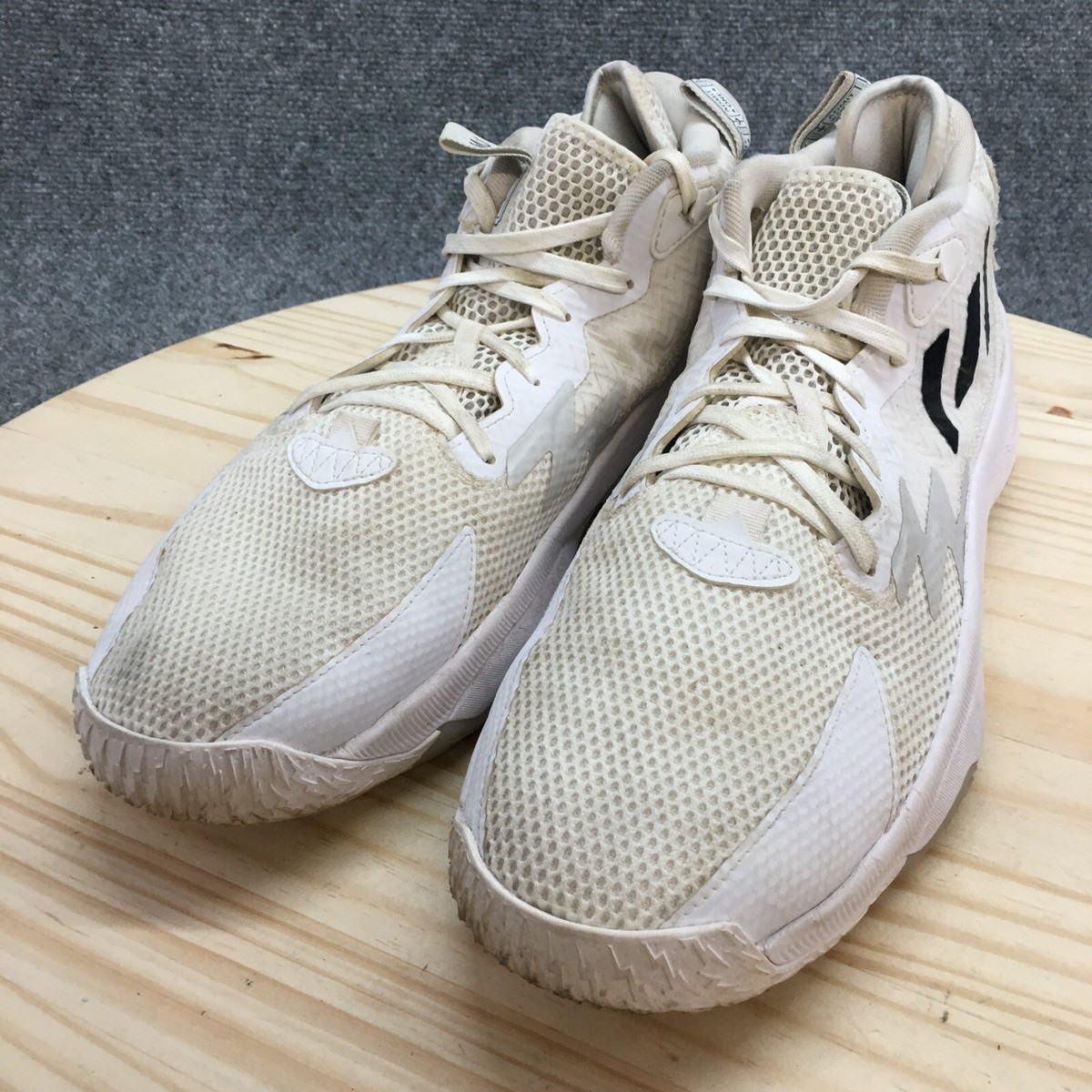 Adidas Shoes Mens 13 Dame 8 Basketball Sneakers White Round