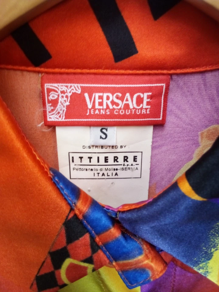 Camisa De Colección Versace Y2k Seda Estampado Completo Arte Abstracto Abotonada Para Mujer Pequeña Foto 3 de 3