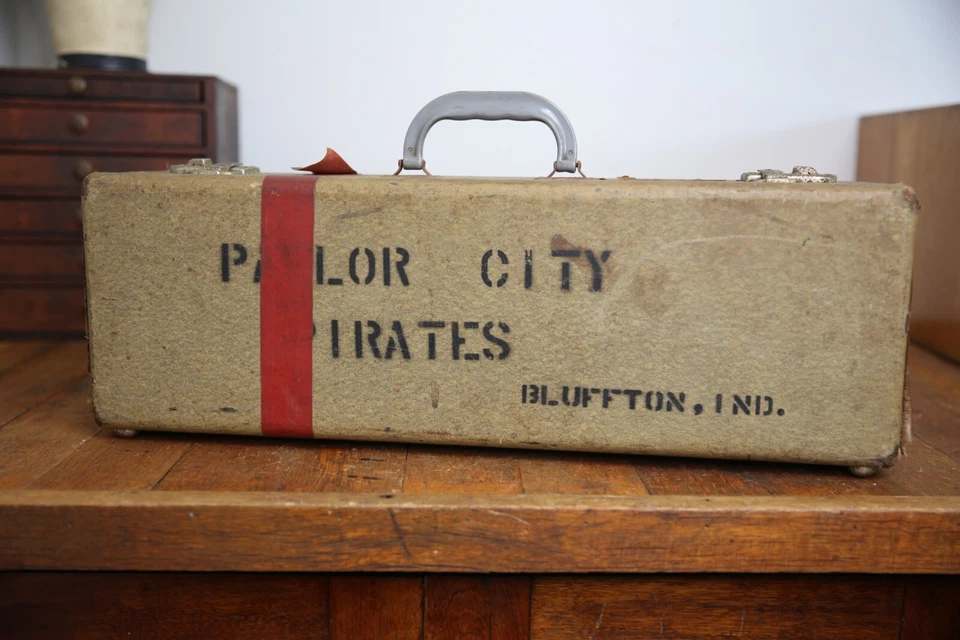 Estuche de instrumentos corneta trompeta vintage caja de madera solo equipaje banda piratas cuerno de alce Foto 2 de 4