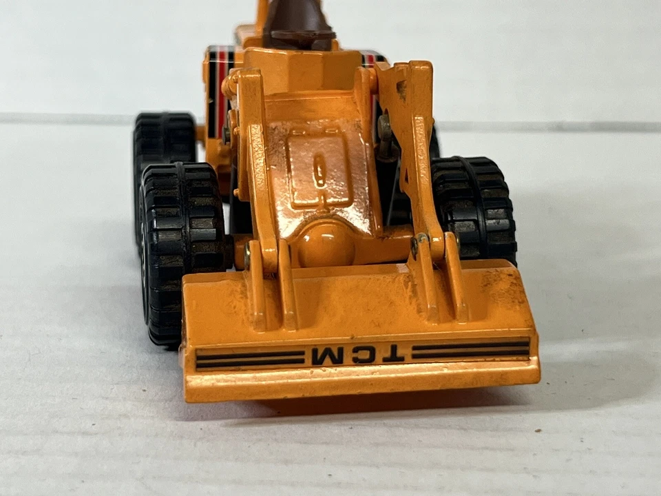 Shinsei No. 11 TCM 45 Michigan трактор лопата мини питания литая игрушка модель 1:64 - Изображение 4 из 4