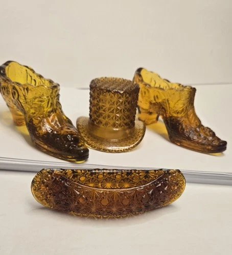 Vintage ~ Lot of 4 AMBER Fenton Glass Pieces 1 Amber Hat 1 Amber Canoe 2 Shoes