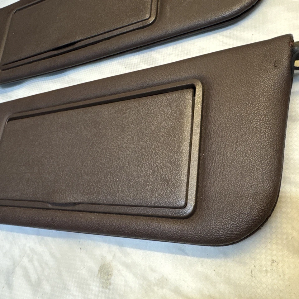 Cadillac Allante 1987-1993 conductor izquierdo y derecho parasol/parasol-rojo Foto 2 de 4