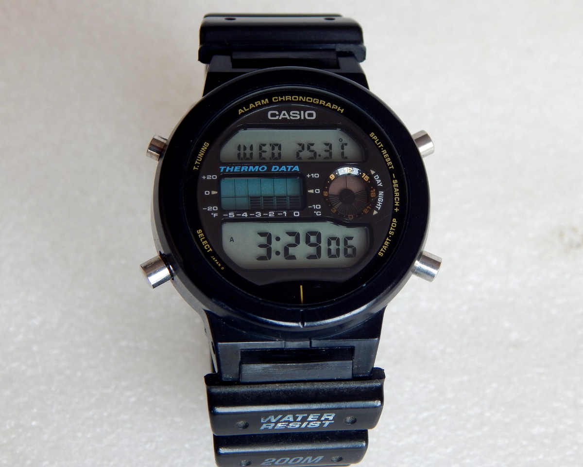 Vintage Casio G-Shock DW-6100 module 974 Men's Wrist Watch made in