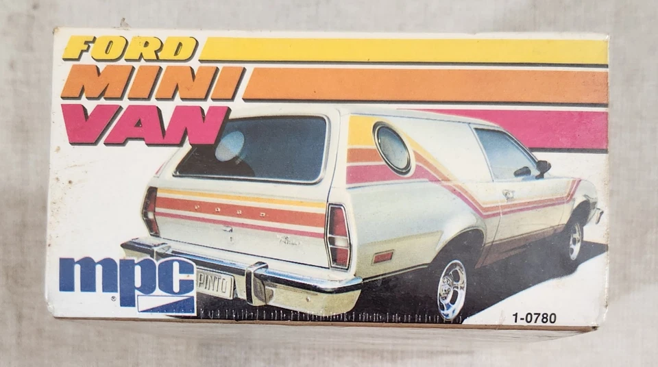Rare Vintage Ford Pinto Mini Van MPC 1/25 Scale Model Kit New in Box 1-0780 - Image 2 of 4