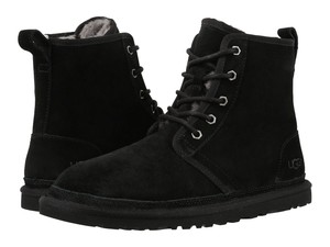 ugg harkley on feet