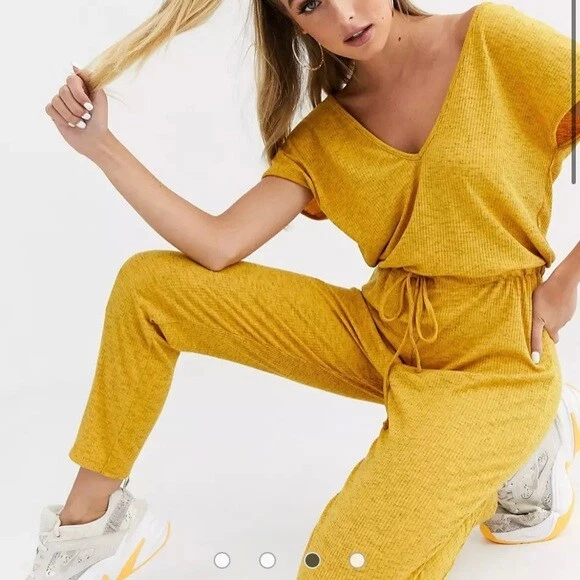 Mono Traje Pantalón Traje Talla 0 ASOS Amarillo Mostaza Cuello en V Acanalado Cintura Corbata Foto 3 de 4
