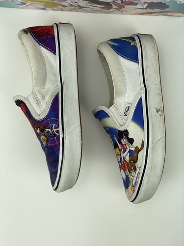 Vans ComfyCush SlipOn Sailor Moon (M4.5/W6) Pretty Guardians VNOA7TNM448 (2022) - Imagen 5 de 11