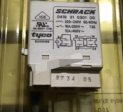 1pc  New  SCHRACK 041931030100 220-240V relay