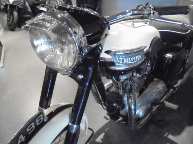 triumph old motorcycles