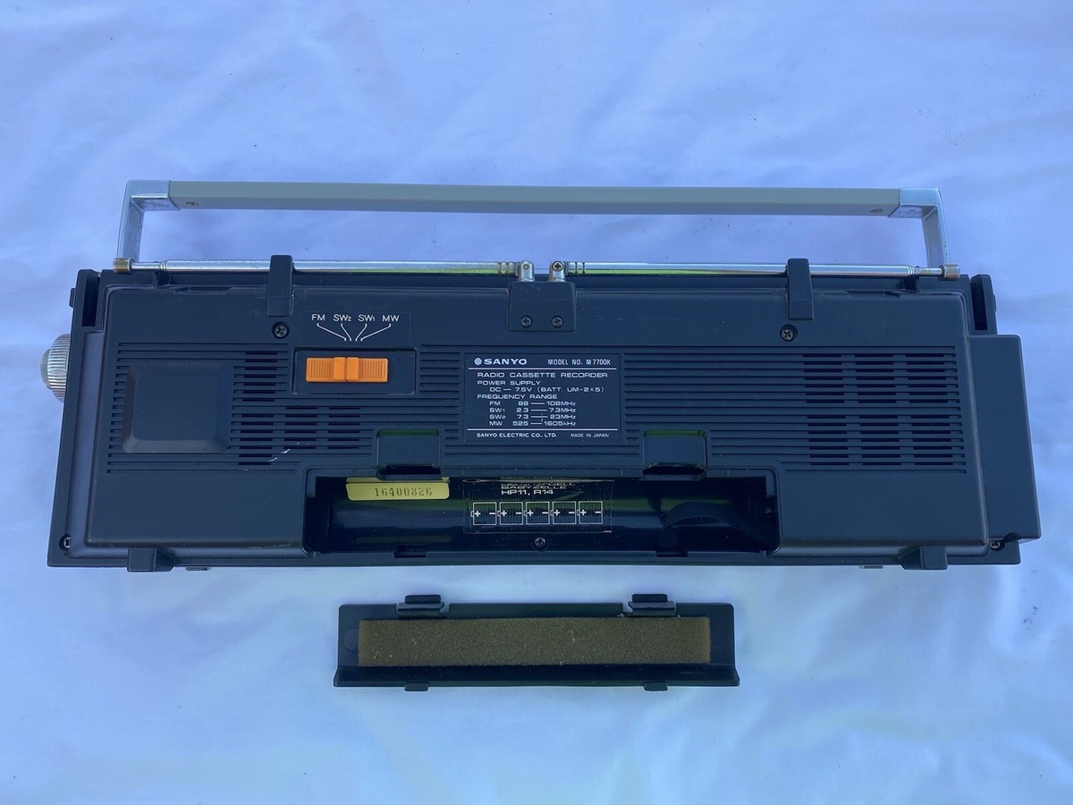 Vintage Rare SANYO M7700K BOOMBOX Radio & Cassette Recorder/Player