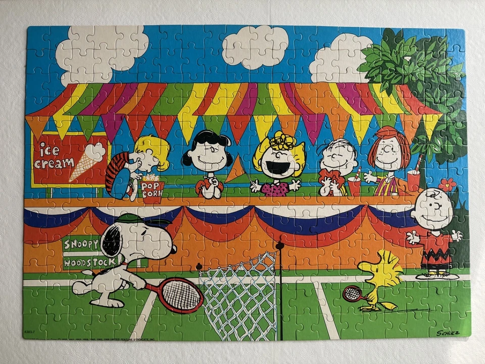 Rompecabezas vintage Peanuts, Milton Bradley 4383-8, 250 piezas completas Foto 4 de 4