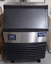 Avantco Commercail Ice Machine UC-H-160-A 26" Air Cooled Undercounter Half Cube