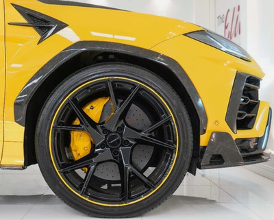 Lamborghini Urus 24