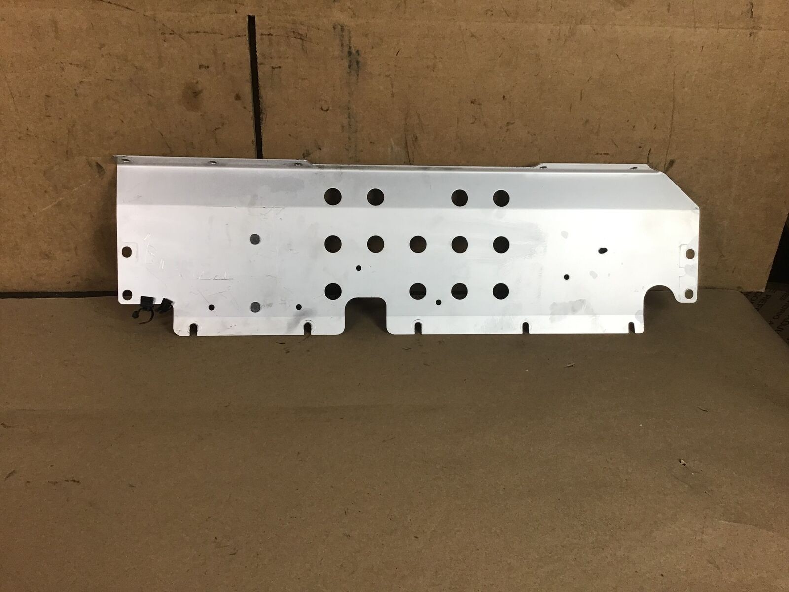 Audi R8 2011 Rear Body Control Unit Floor Cover Panel Shield Bracket 08 - 12 :A