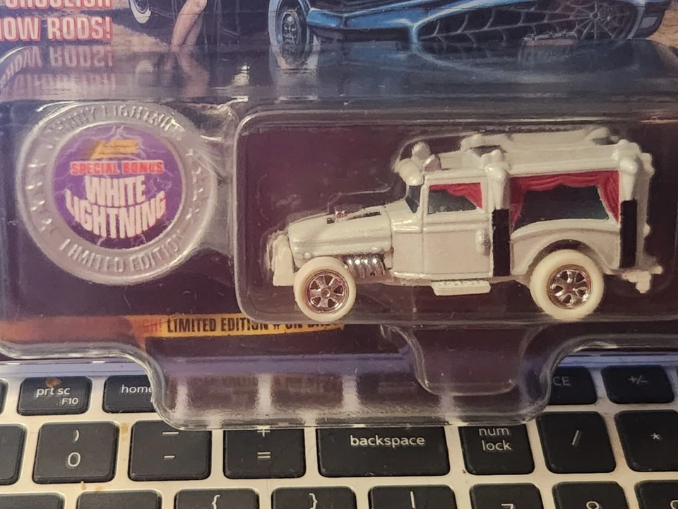Series 3 Johnny Frightning Lightning Vampire Van White Lightning s/n 127 MONMC - Image 2 of 4