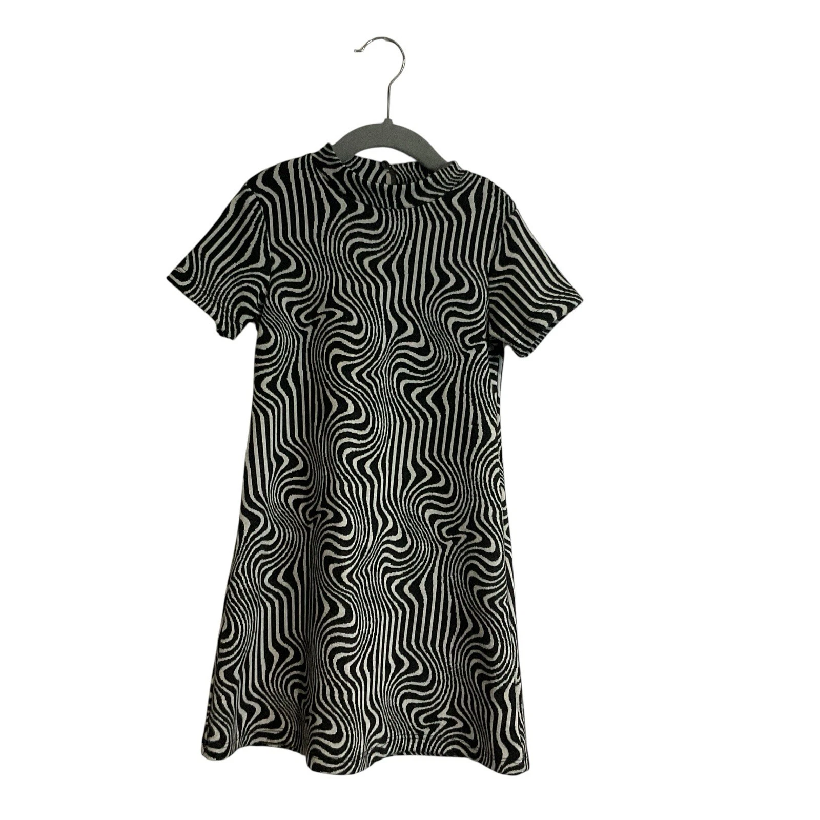 zara dress girls Size 7 Black And White A - Line Wave Pattern