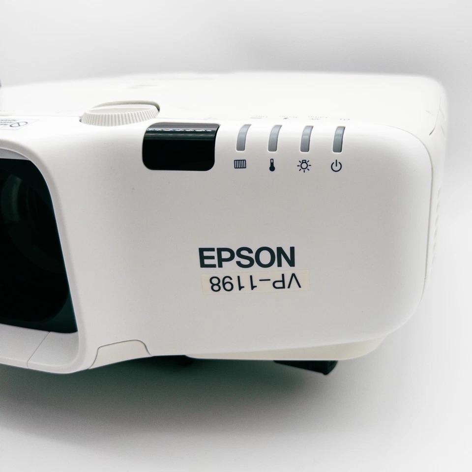 Epson PowerLite Pro G6070W 3LCD Tested Powers On Lamp Works No Lens Parts Repair - Image 3 of 4