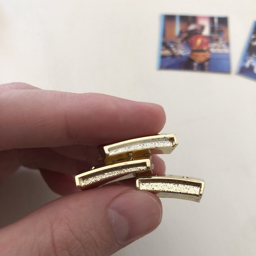 Pezzi di ricambio vintage Mighty Morphin Power Rangers Shuttlezord Gold Armor 1994 - Foto 4 di 6
