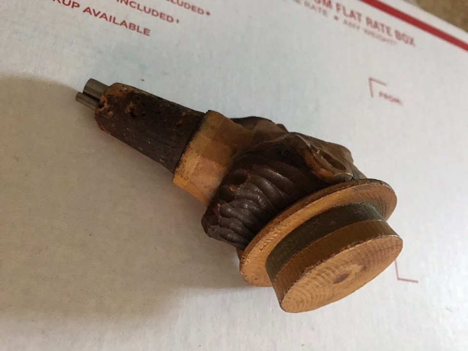 BLACK FOREST MAN IN TOP HAT GERMAN WINE CORK POURER Stopper ANTIQUE