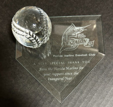1997 Florida Marlins Crystal Home Plate & Ball Season Ticket Holder WM 81024