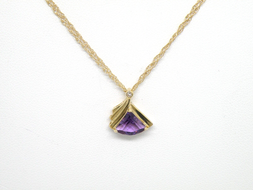 Authentic 14k Yellow Gold, Trillion shape Amethyst, Pendant NEW - Picture 2 of 10