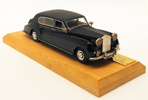 Top Marques 1/43 Scale RR8 - 1960 Rolls Royce Phantom V 7Str Limousine - J.Young - Picture 6 of 12