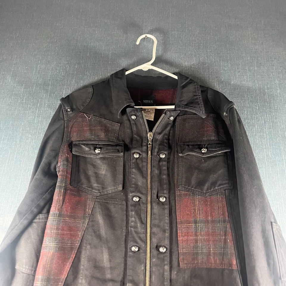 Chaqueta Versus Mujer Talla 34 Negra Denim Bolsillos Cuello Manga Larga Cremallera Completa Foto 2 de 4