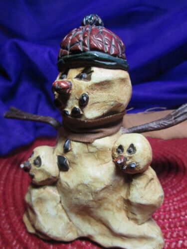 EM 2005 Primitive Rustic Snowman Family Carrot Noses, Wire Arms Figurine - Picture 7 of 11