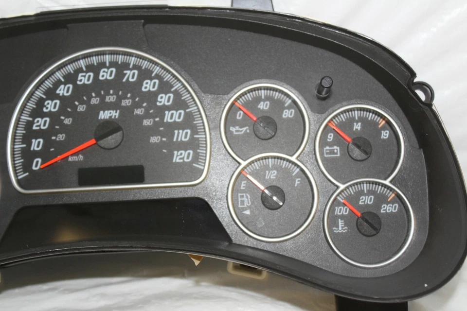 Cuadro de instrumentos velocímetro indicadores de panel GMC Envoy 2002-2004 208.347 millas Foto 4 de 4