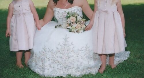 Oleg Cassini Ivory Two piece Strapless Organza A-Line Style Wedding Dress/Gown - Picture 3 of 15