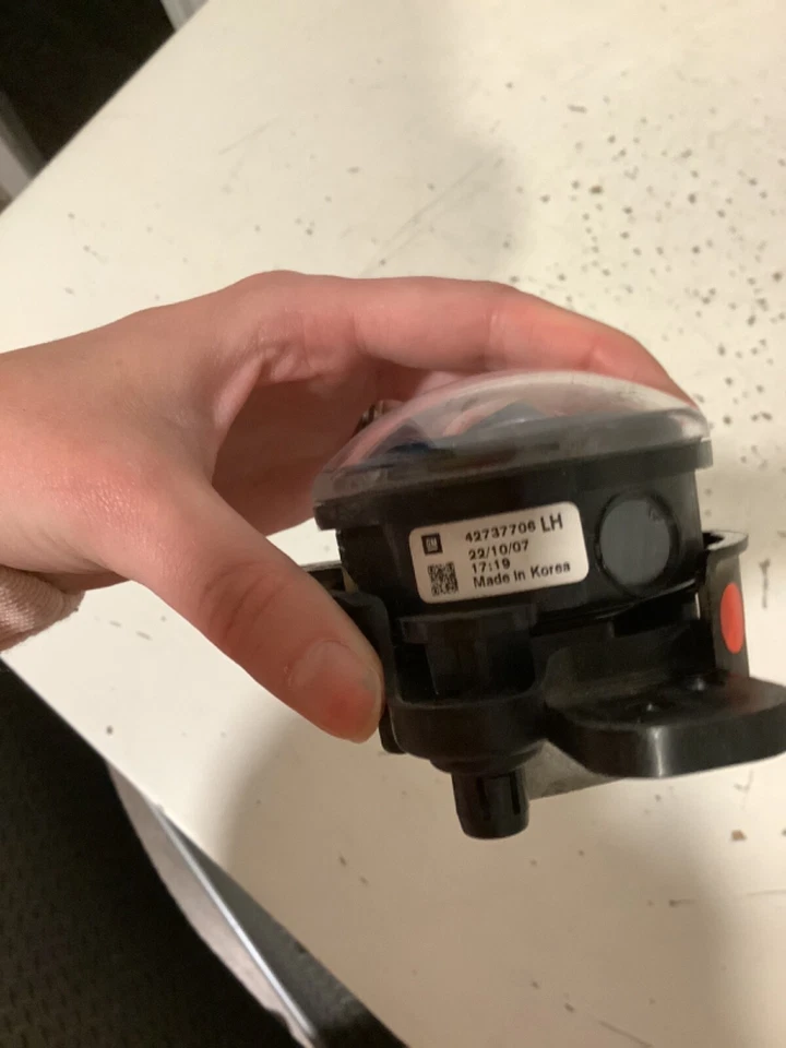 2021 -2022 CHEVROLET TRAILBLAZER DRIVER LH FOG LIGHT OEM C32L-13431 TL — 第 3/4 张图片