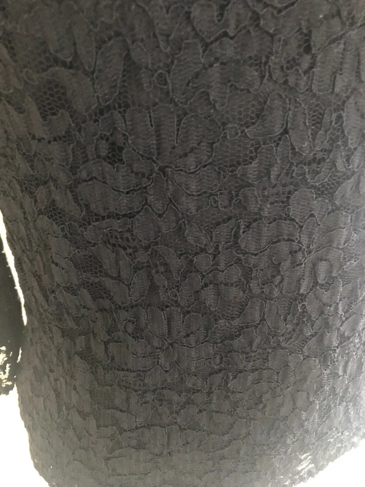 Блузка кружевная Iconic Dolce & Gabbana Staff черная размер X Small I 36 размер UK 6 ношение один раз  - Изображение 4 из 4