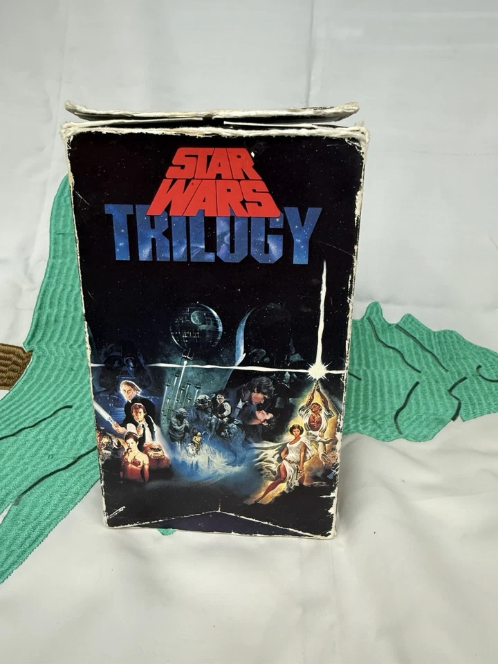 Star Wars Empire Strikes Back  Return Of The Jedi Trilogy 1992 VHS Box Set Hi-Fi - Image 2 of 4