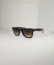 Ray-Ban Wayfarer Tortoise Classic Occhiali da Sole Unisex - Marrone Chiaro...