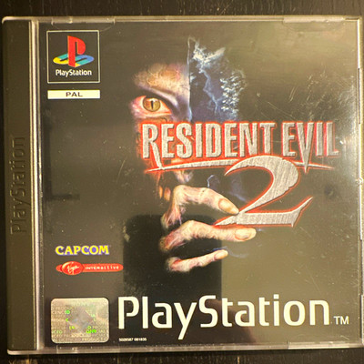 Capcom Resident Evil 2 Sony PlayStation 1 PAL Survival Horror Handbuch USK 18