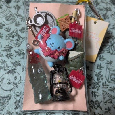 Gacha stuffed pouch CHUMS Coleman Marilu Camp