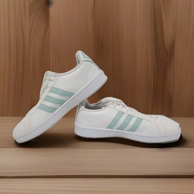 adidas Women's Cloudfoam Advantage White/Green. Size 9 1/2