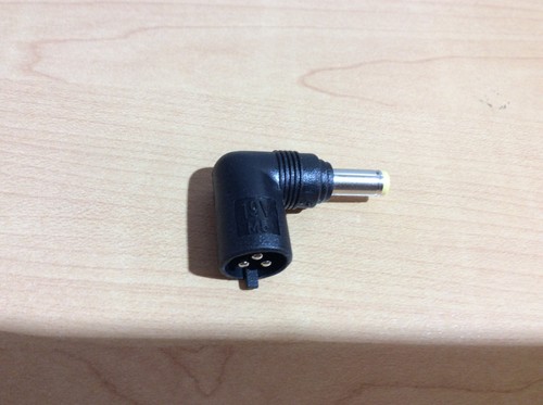 Asus /Toshiba /HP /Compaq /Fujitsu /Medion.UNIVERSAL LAPTOP CHARGER ADAPTER - 第 2/4 張圖片