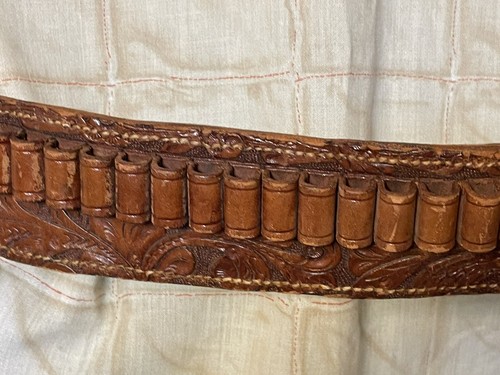 Old Westen Leather Holster gun belt Hand-made Cowboy Revolver, Pistol - Picture 13 of 18