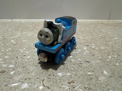 Thomas comes to breakfast - Thomas Tank Engine & Friends Wooden Railway Trains