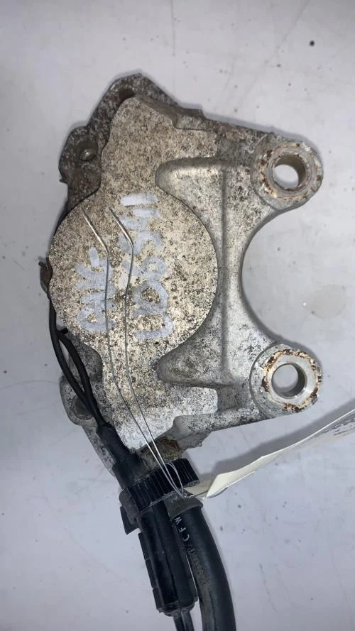 Etrier avant gauche (freinage) CITROEN VISA PHASE 2 - Photo 2/4