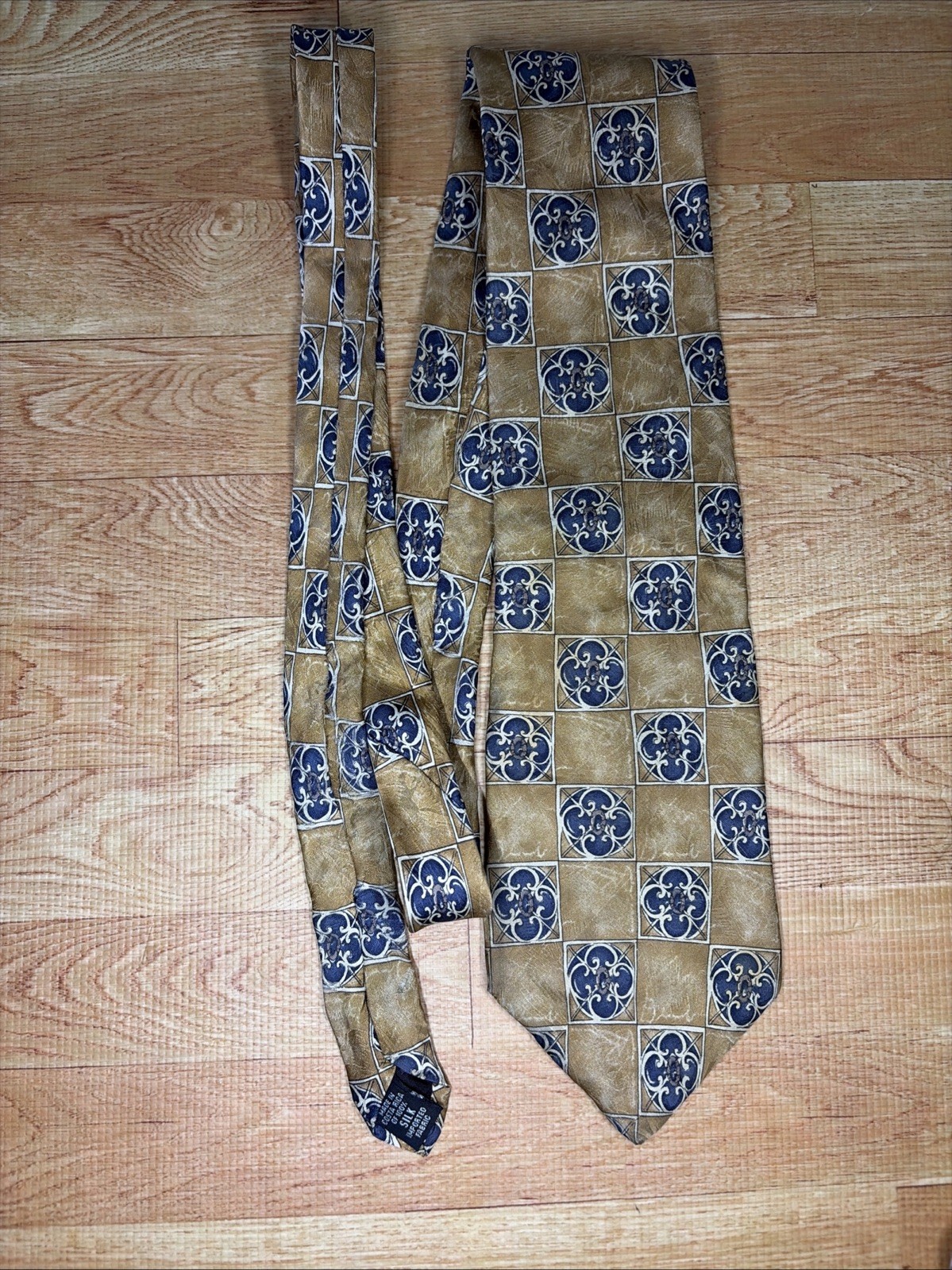 Barrington Men's Silk Tie Yellow Blue Gold Diamond Business Necktie