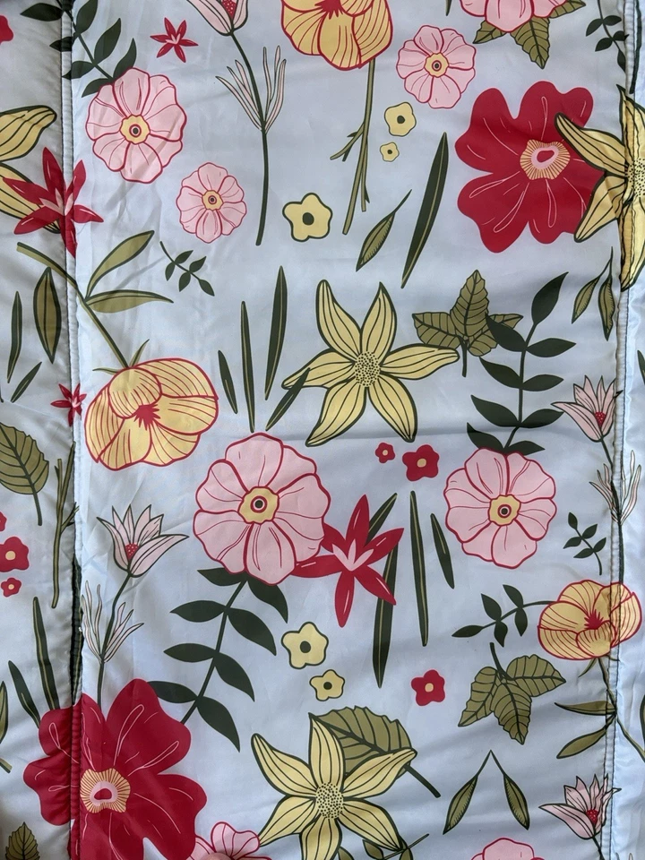 Little Unicorn 5x 5 Primrose Patch户外毯子防水花卉全新带标签 — 第 4/4 张图片