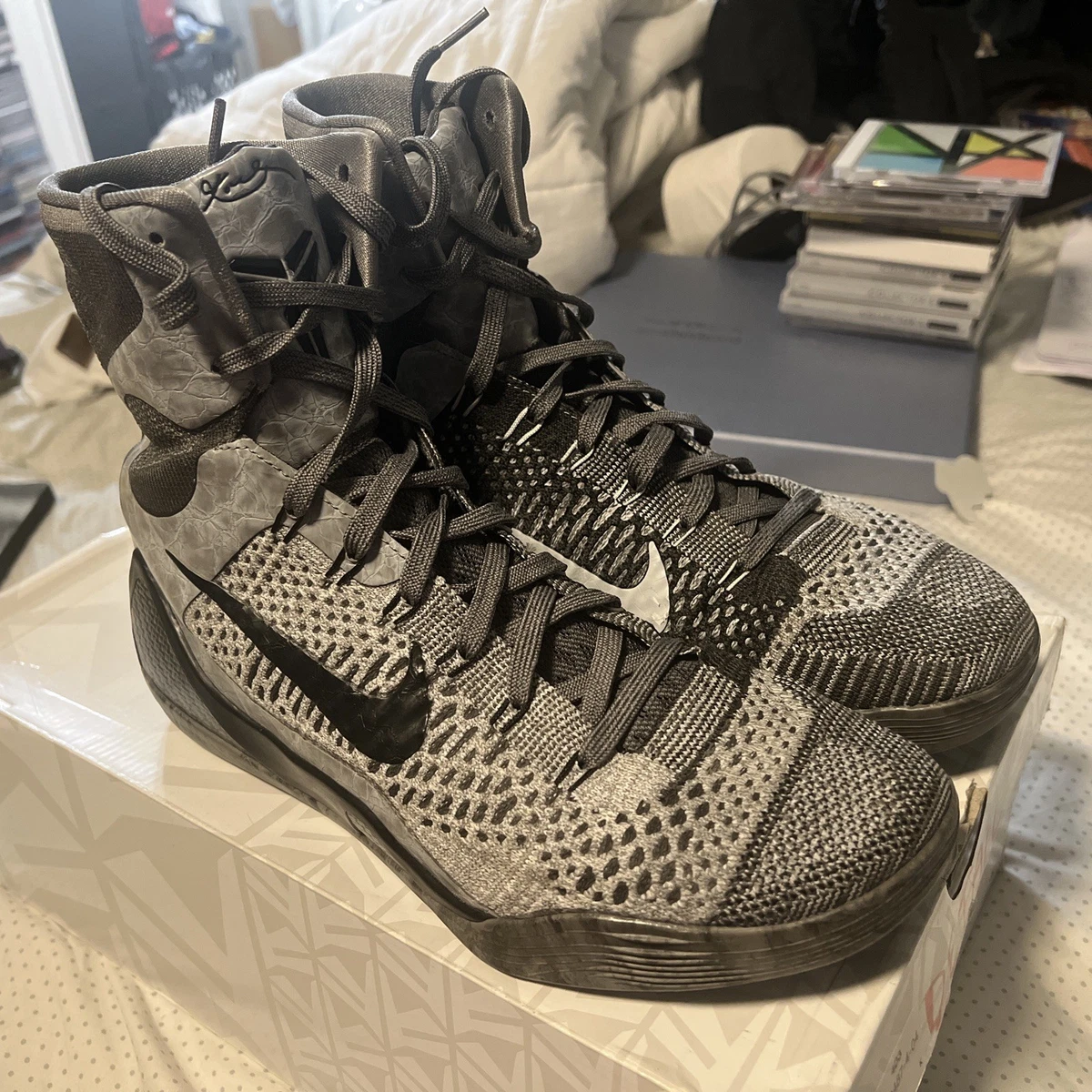 Nike Kobe 9 Elite Flyknit “Dark Grey/Black” High Top Sneakers
Men’s Size 11 Size 11 - Nike Kobe 9 EM Protro Kay Yow Think Pink New Men main image 3