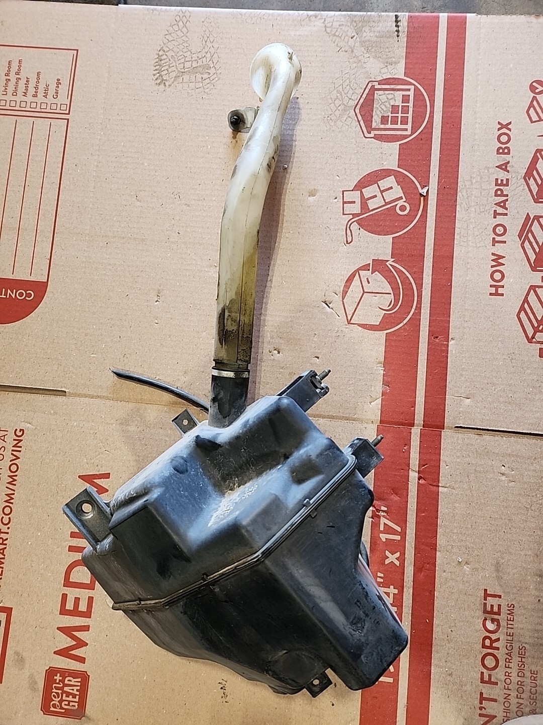 08 Infiniti G37 Windshield Washer Reservoir Tank Bottle OEM Coupe